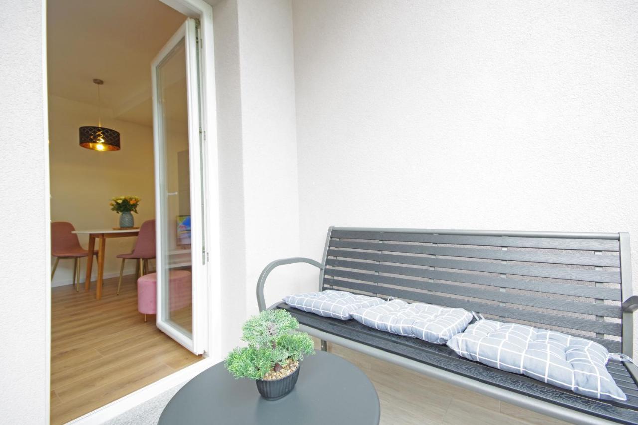 Apartments Luny Makarska Exterior photo