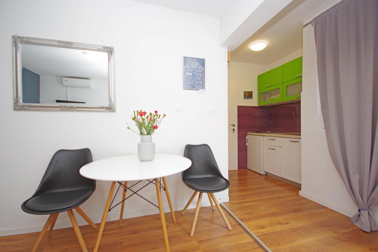 Apartments Luny Makarska Exterior photo