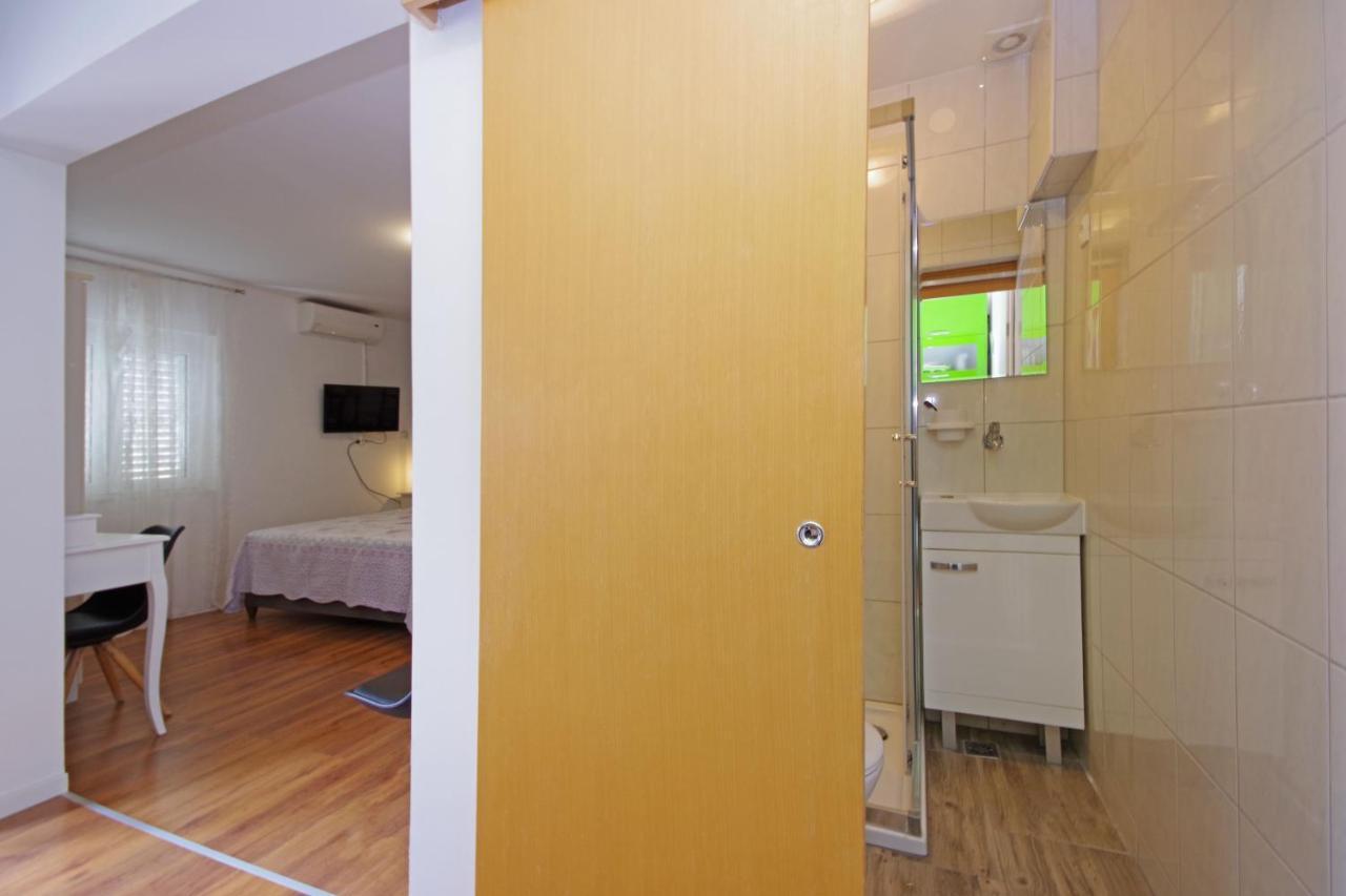 Apartments Luny Makarska Exterior photo