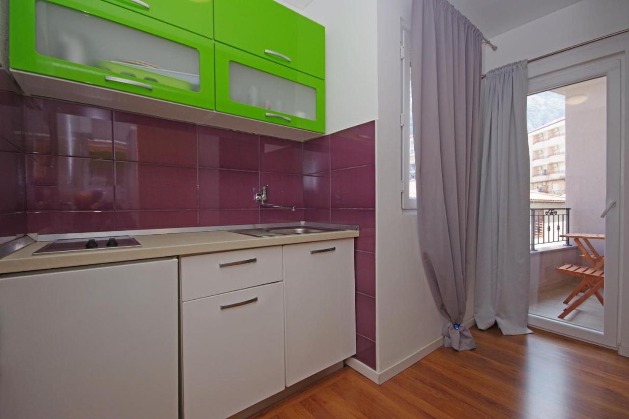 Apartments Luny Makarska Exterior photo